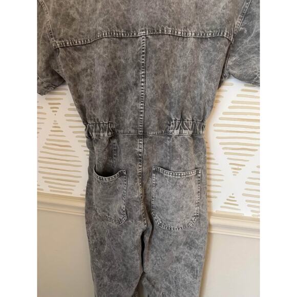 Free People Women Small Marci Silver Denim Short Sleeve Jumpsuit Coverall - Picture 6 of 8